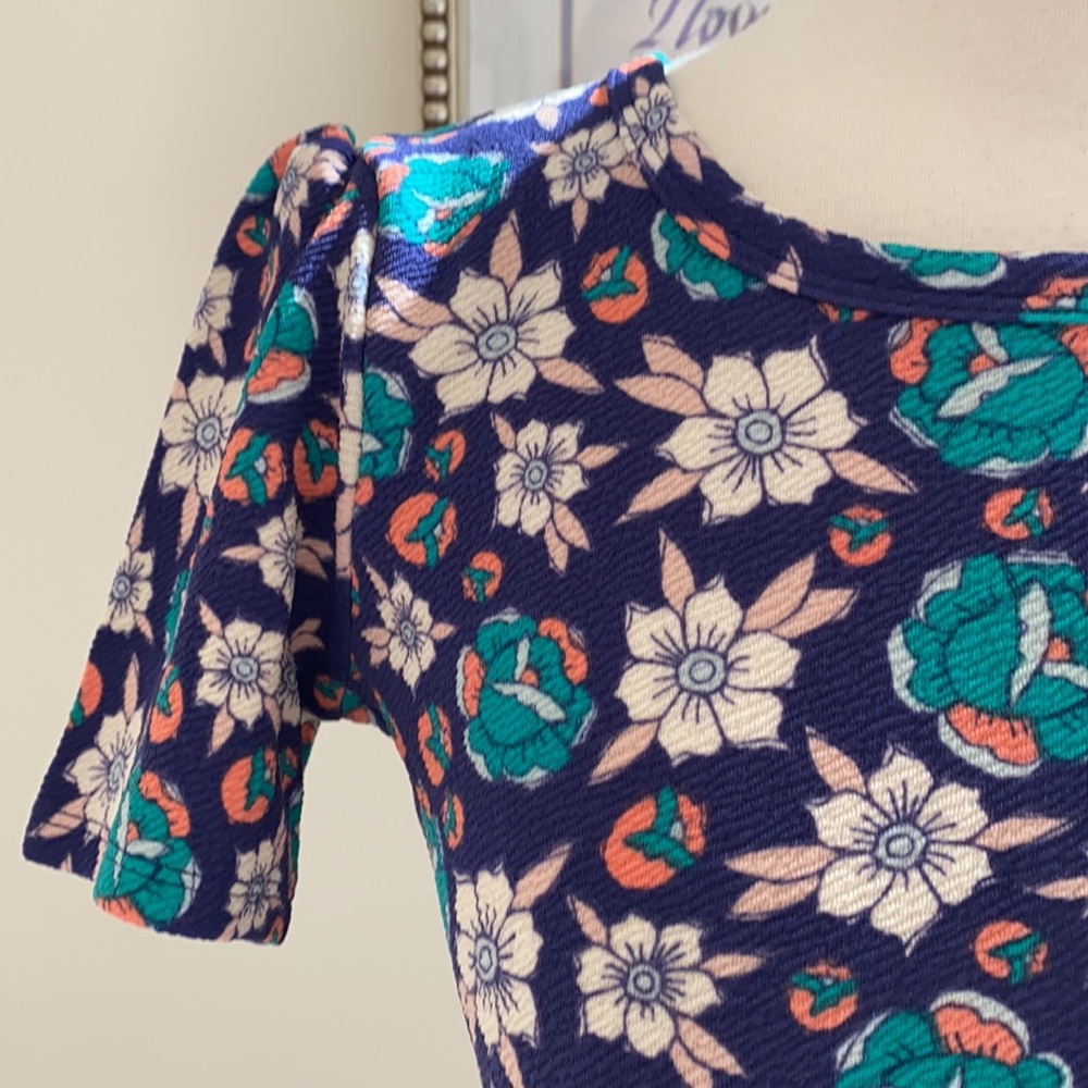 • Lularoe Amelia Dress •